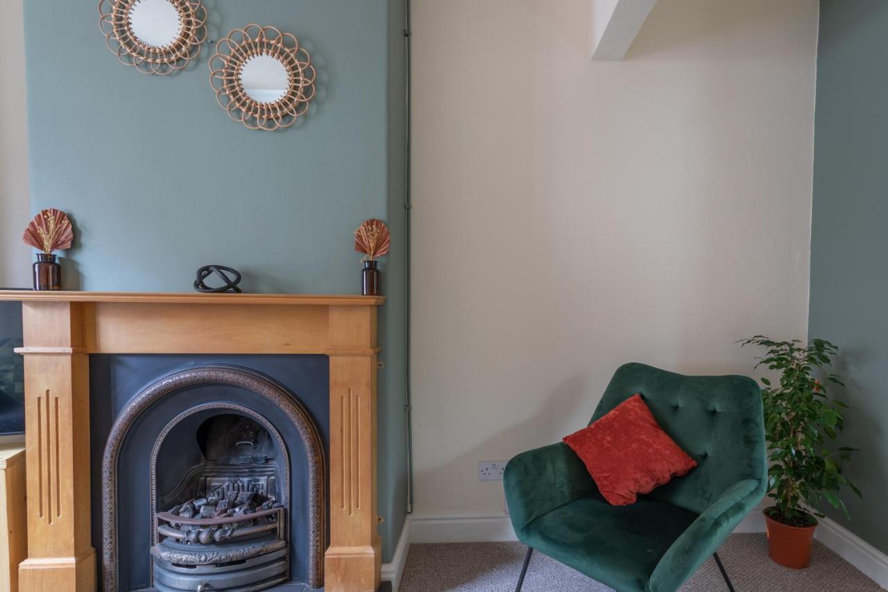 Milton Stays - Cosy 2 Bed House, 15 Min Walk To York City Center, For Up To 6 - With Period Features, Fireplace, Superfast Wi-Fi, Private Garden, Free On Street Parking Extérieur photo