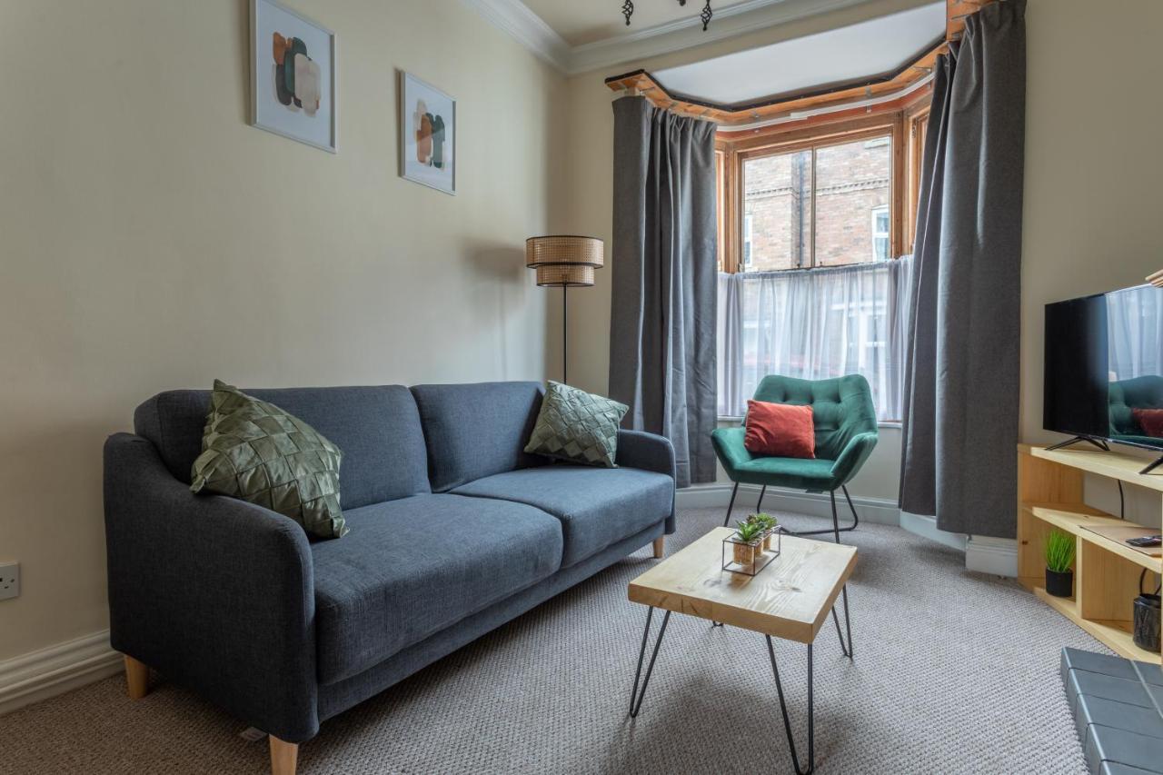 Milton Stays - Cosy 2 Bed House, 15 Min Walk To York City Center, For Up To 6 - With Period Features, Fireplace, Superfast Wi-Fi, Private Garden, Free On Street Parking Extérieur photo